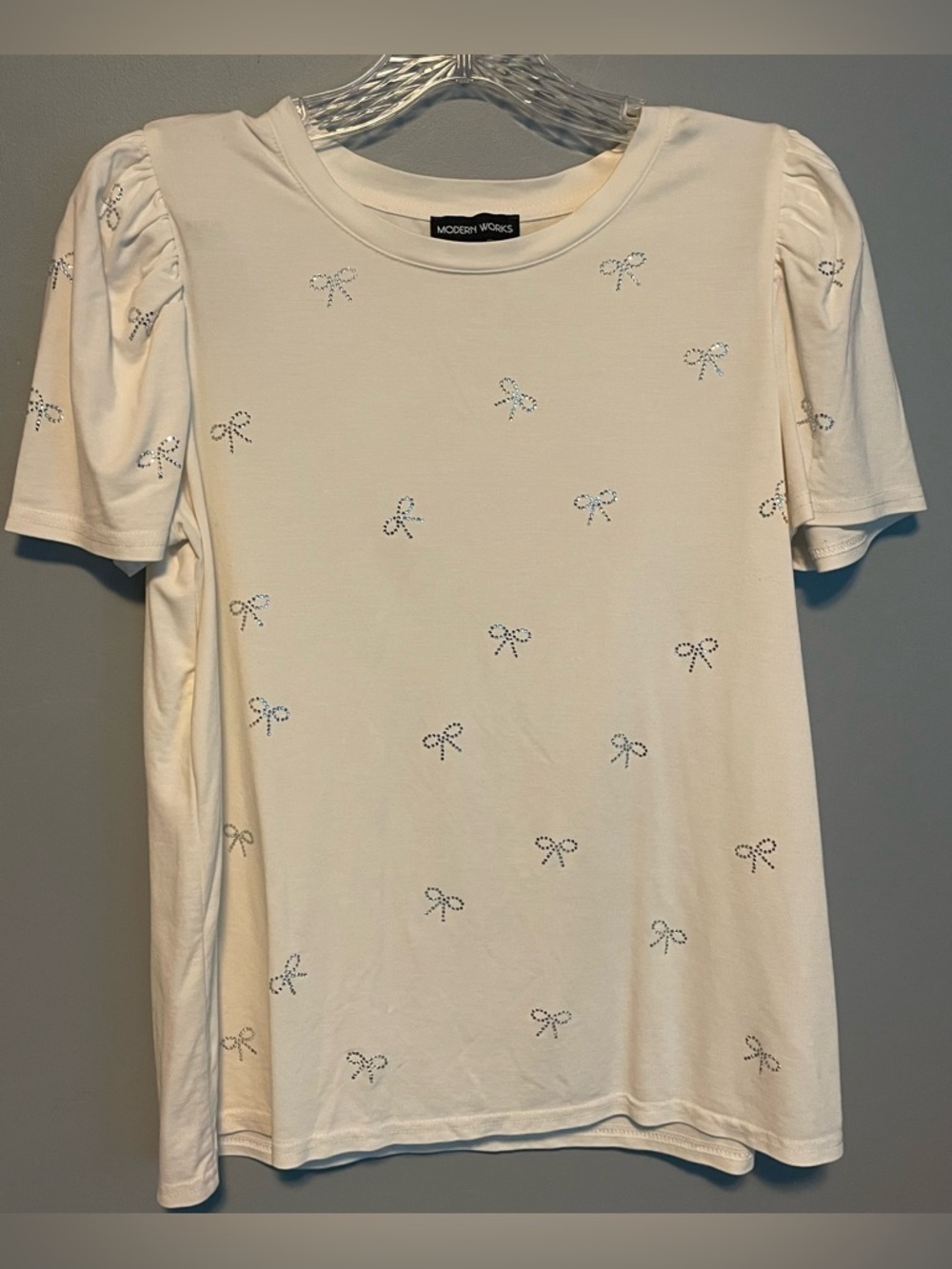 Modern Works Cream Bow-Embellished Short Sleeve Top